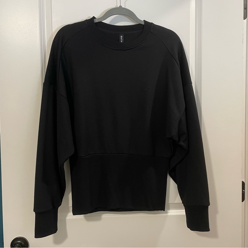 Like new black sweatshirt